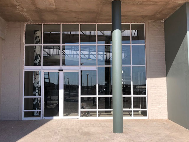 Sandile Present Community Library | Gordonia Glas & Aluminium